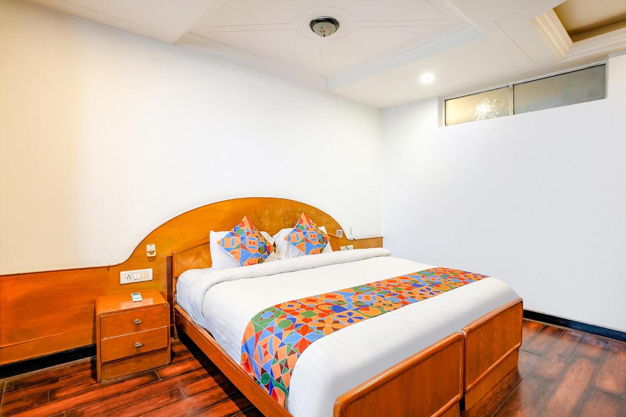 Fabhotel Silver Inn II Насик Экстерьер фото