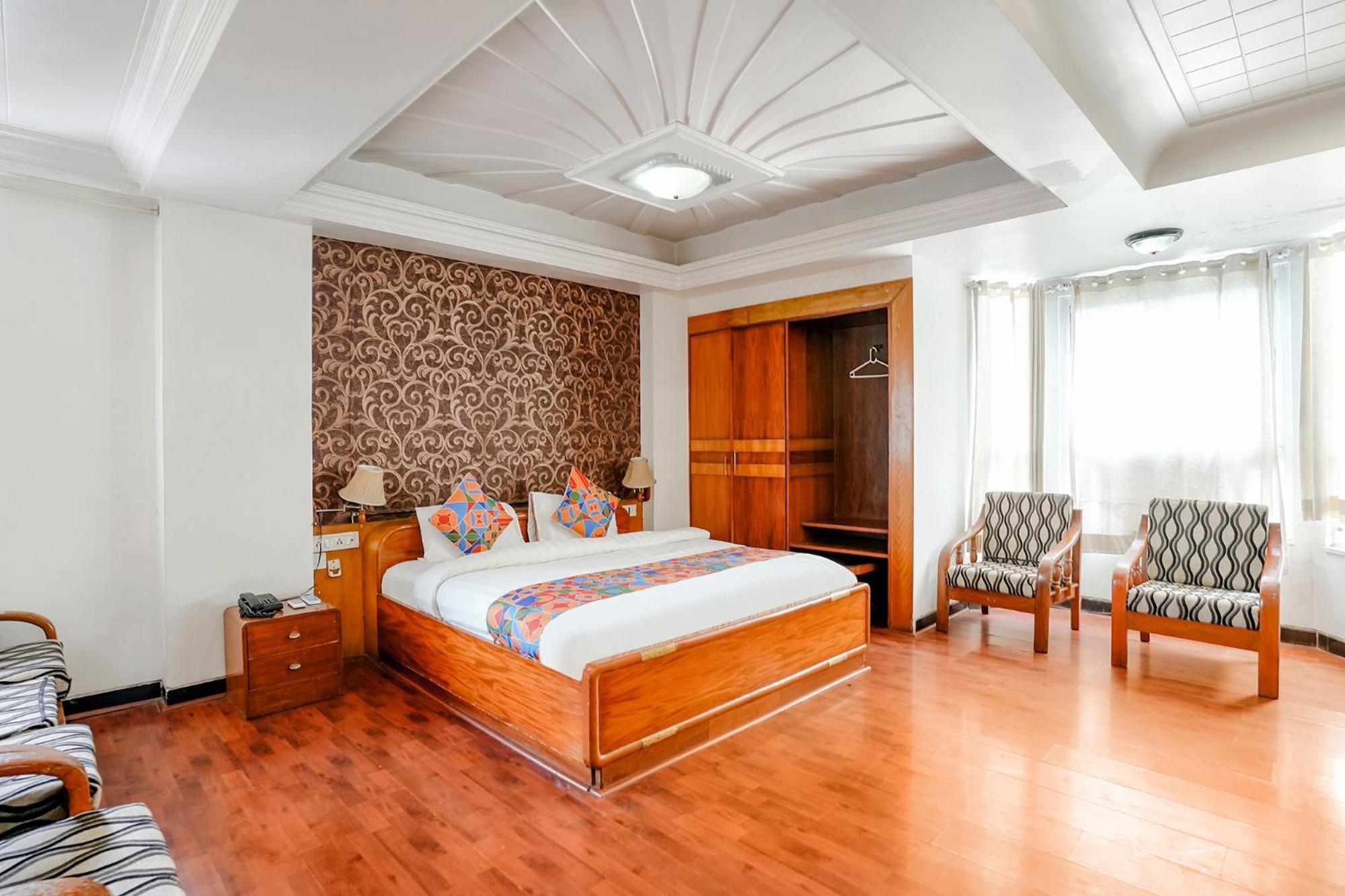 Fabhotel Silver Inn II Насик Экстерьер фото